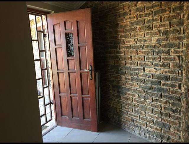 4 BEDROOM PROPERTY TO RENT IN SONEIKE